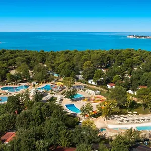 База отдыха Valamar Lanterna, Тар