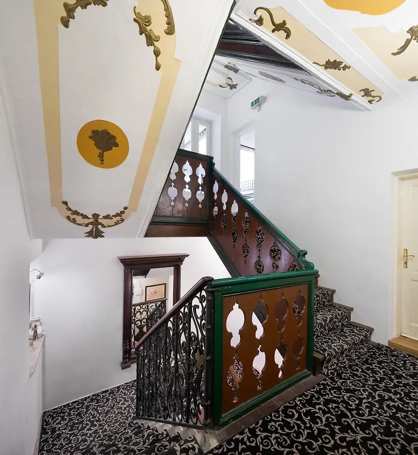Hotel Angelo d'Oro Rovinj 4*,