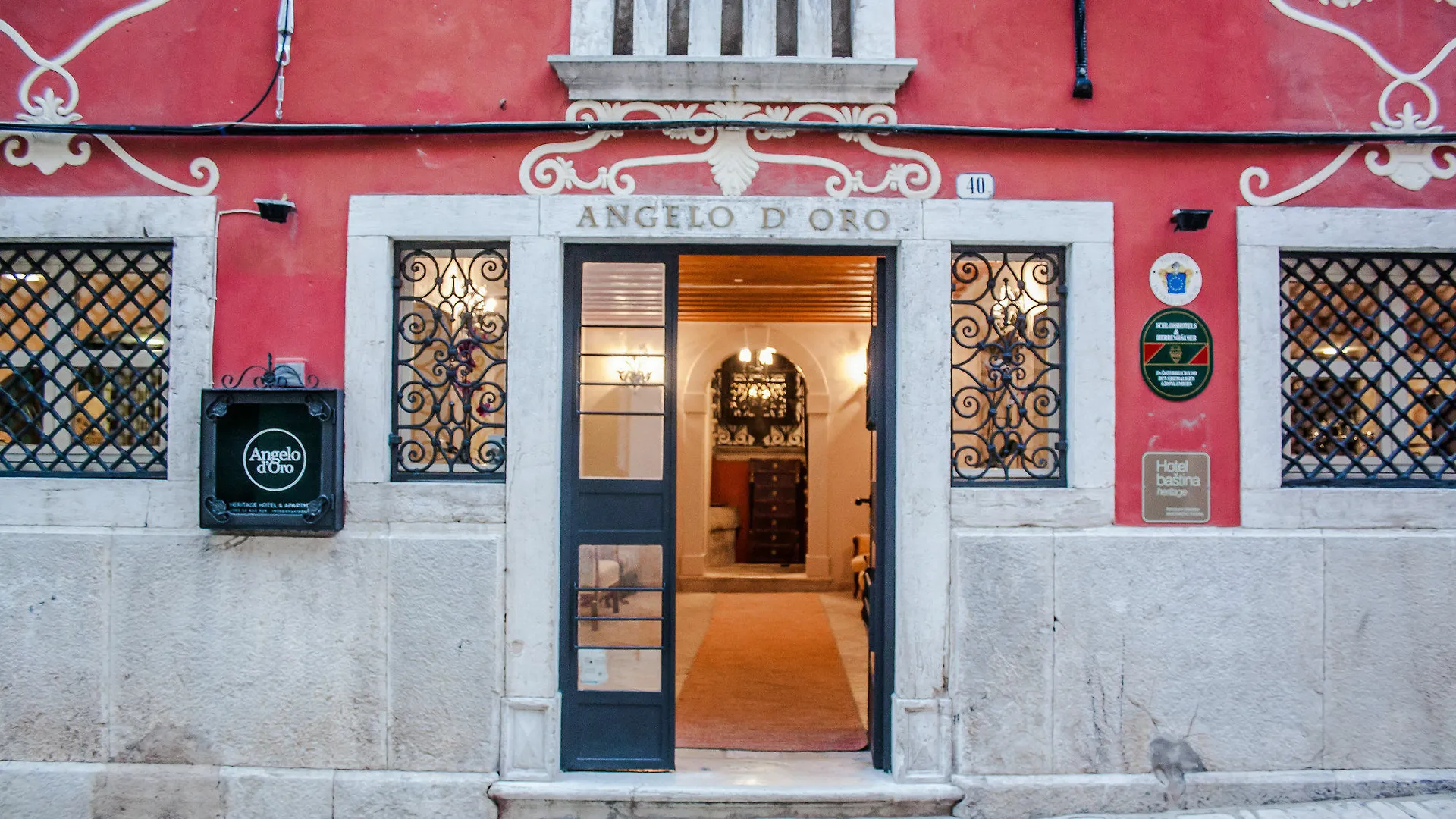 Hotel Angelo D'Oro Ρόβινι 4*,